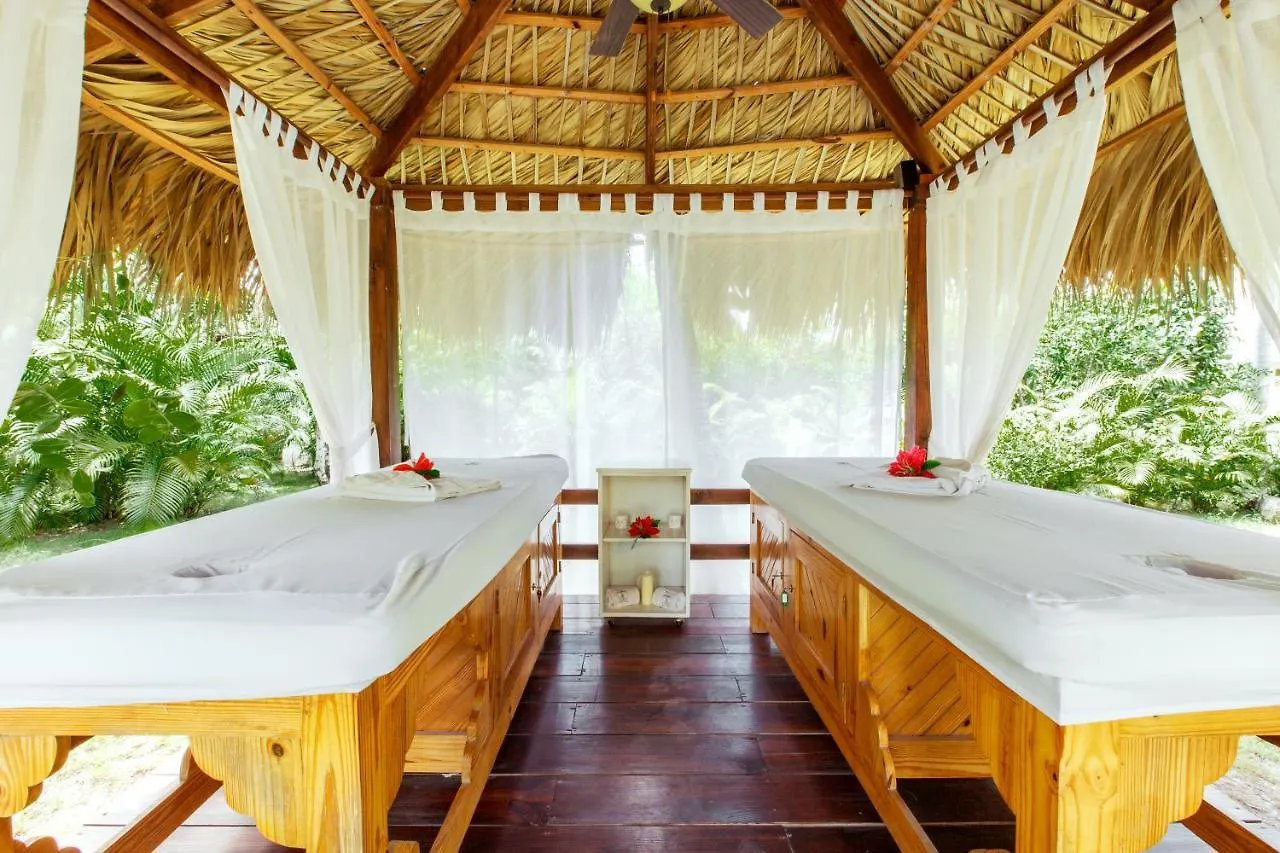 Aventura Village Los Corales Beach And Spa プンタ・カナ 5*,